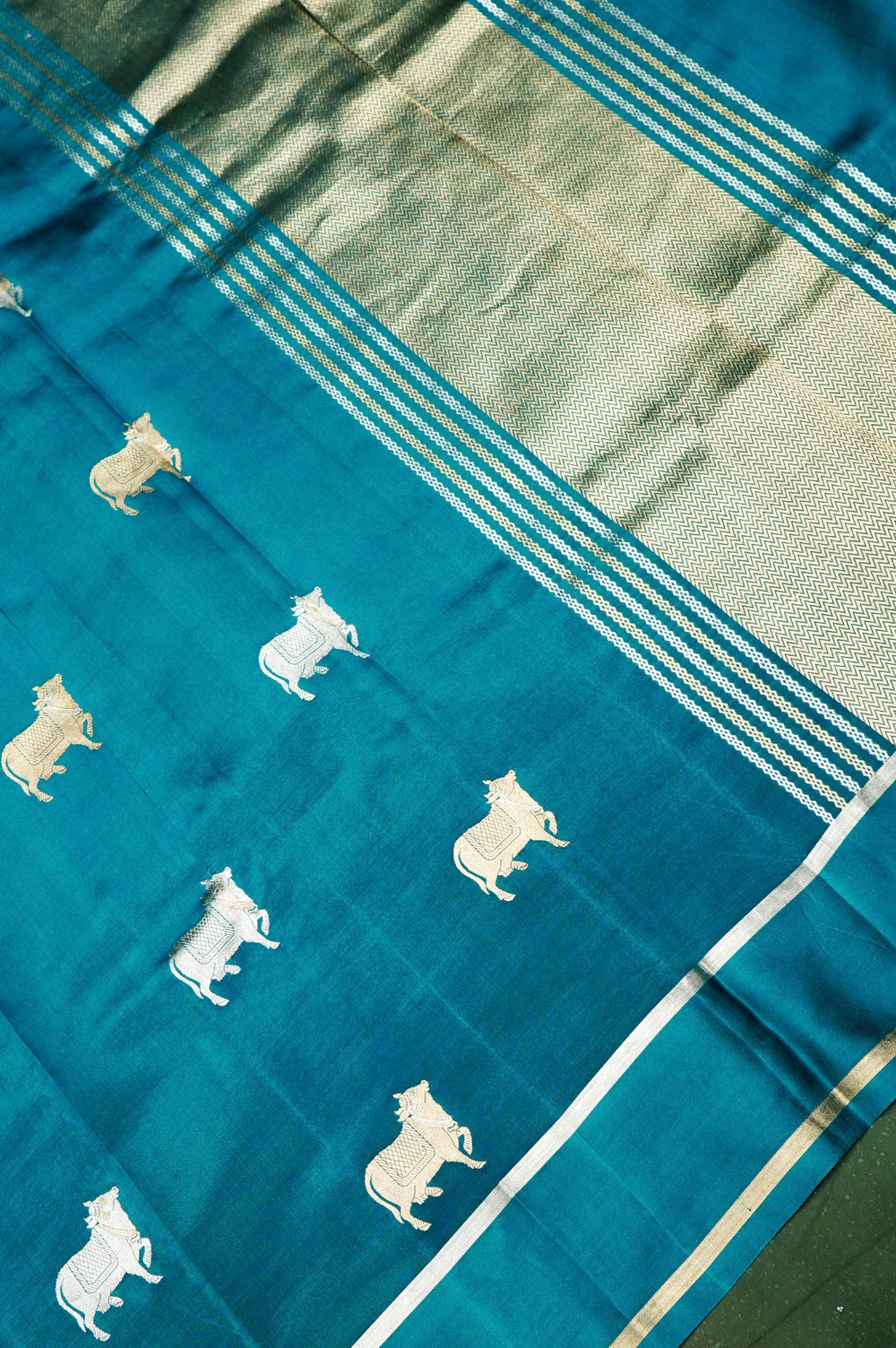 Handwoven Rama Green Banarasi Katan Soft Silk Saree