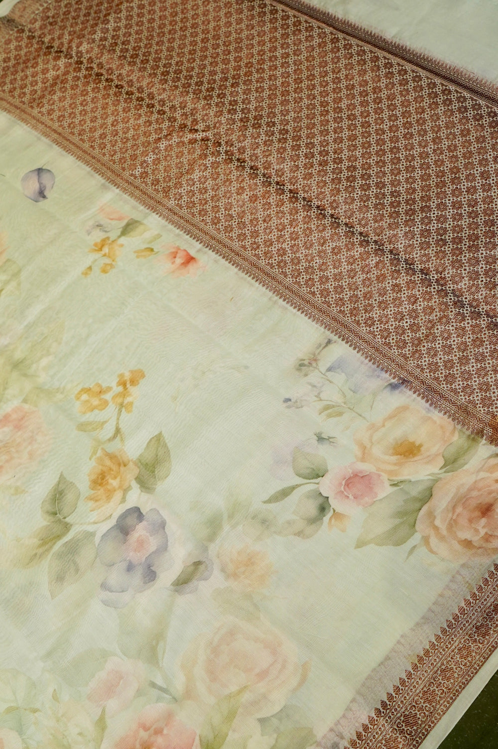 Handwoven Pastel Green Banarasi Blended Muslin Silk Saree