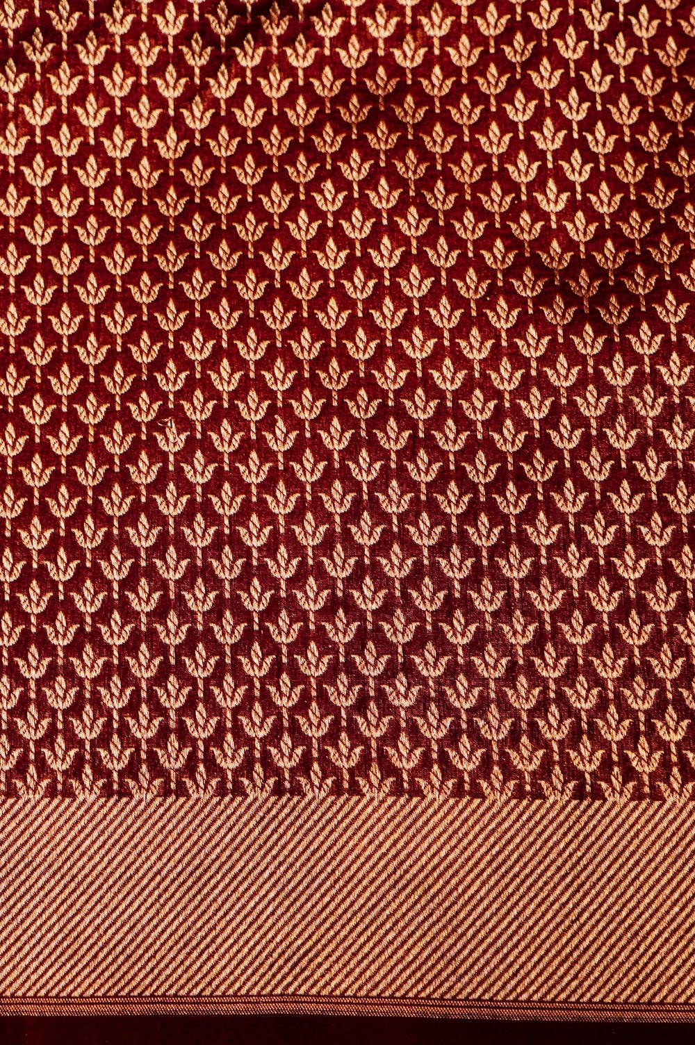 Banarasi Maroon Blended Katan Silk Saree