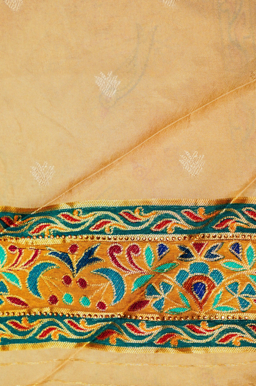 Banarasi Cream Blended Moonga Silk Saree