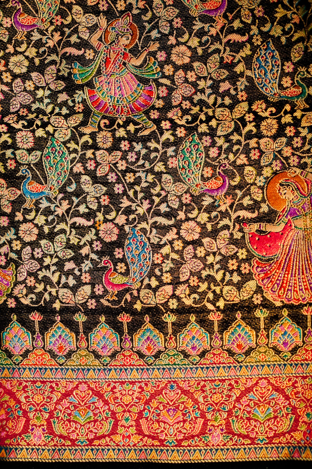 Banarasi Black Blended Moonga Silk Saree