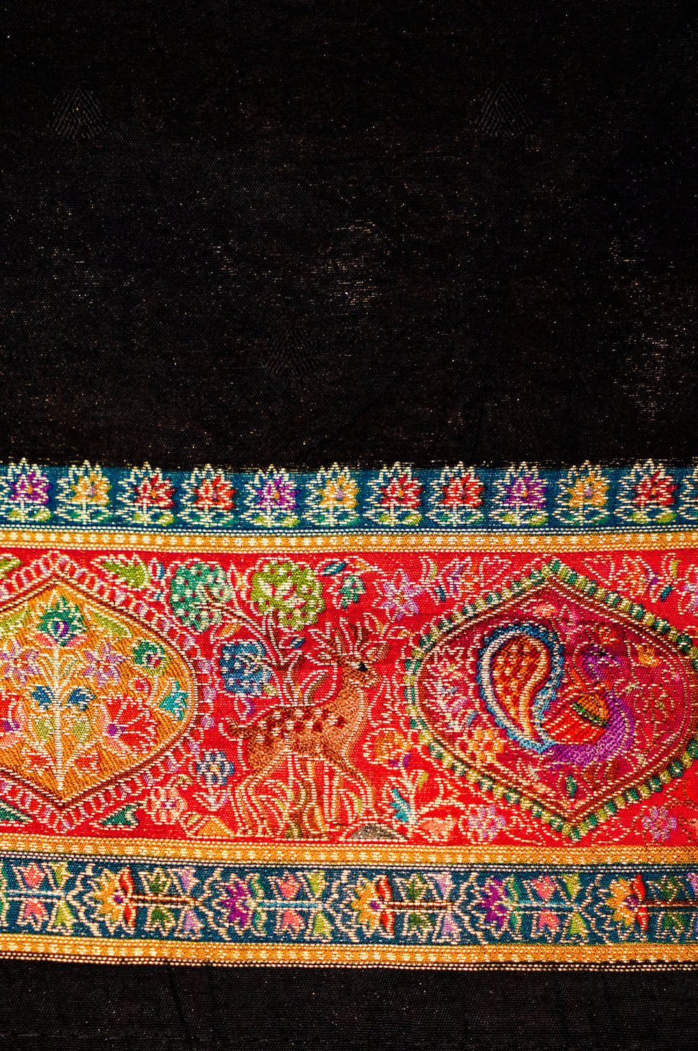 Banarasi Black Blended Moonga Silk Saree