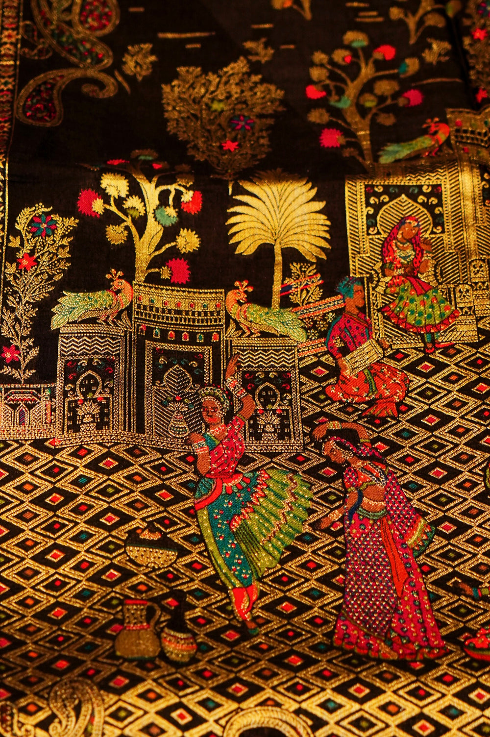 Banarasi Black Blended Moonga Silk Saree