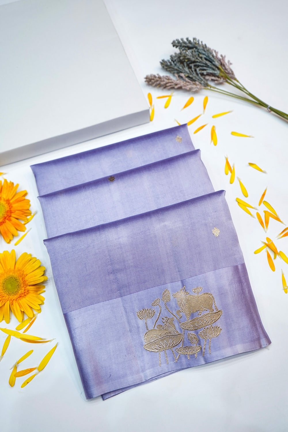 Heather Purple Motif Soft Silk  Handwoven Banarasi Saree