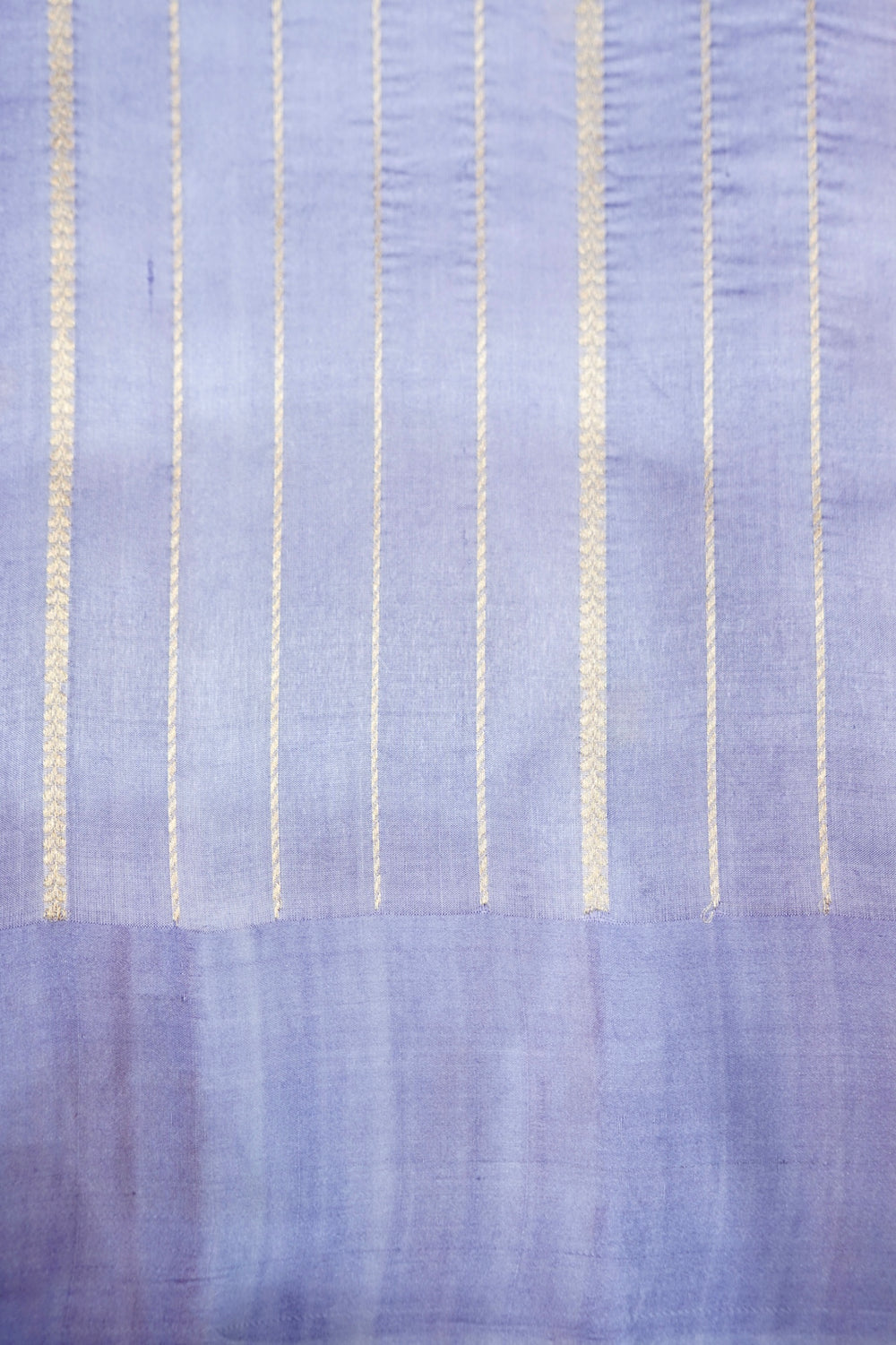 Heather Purple Motif Soft Silk  Handwoven Banarasi Saree