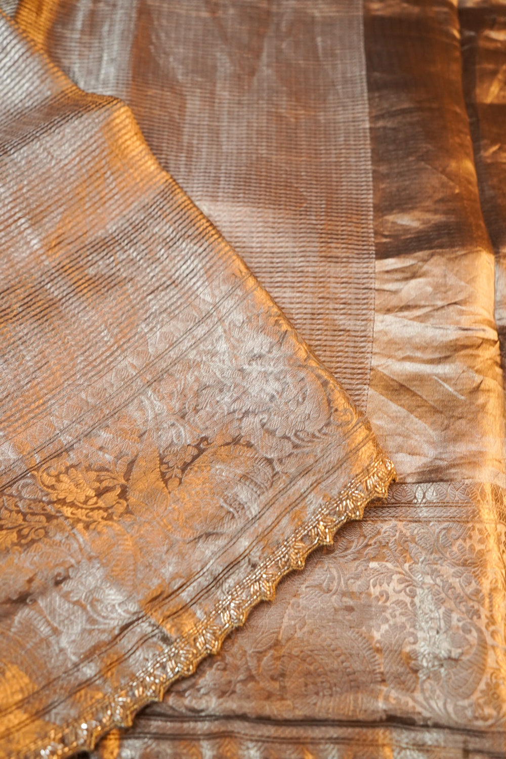 White Gold Brocade Tissue Silk  Handwoven Banarasi Saree