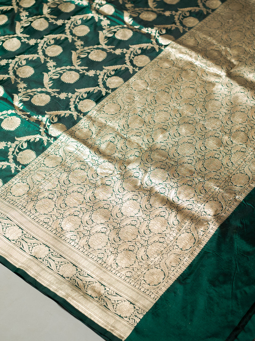 Banarasi Handwoven Bottle Green Katan Silk Saree