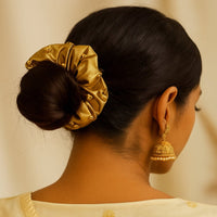 🎁 Premium Golden Scrunchie – (Worth ₹1299) Free Gift (100% off)