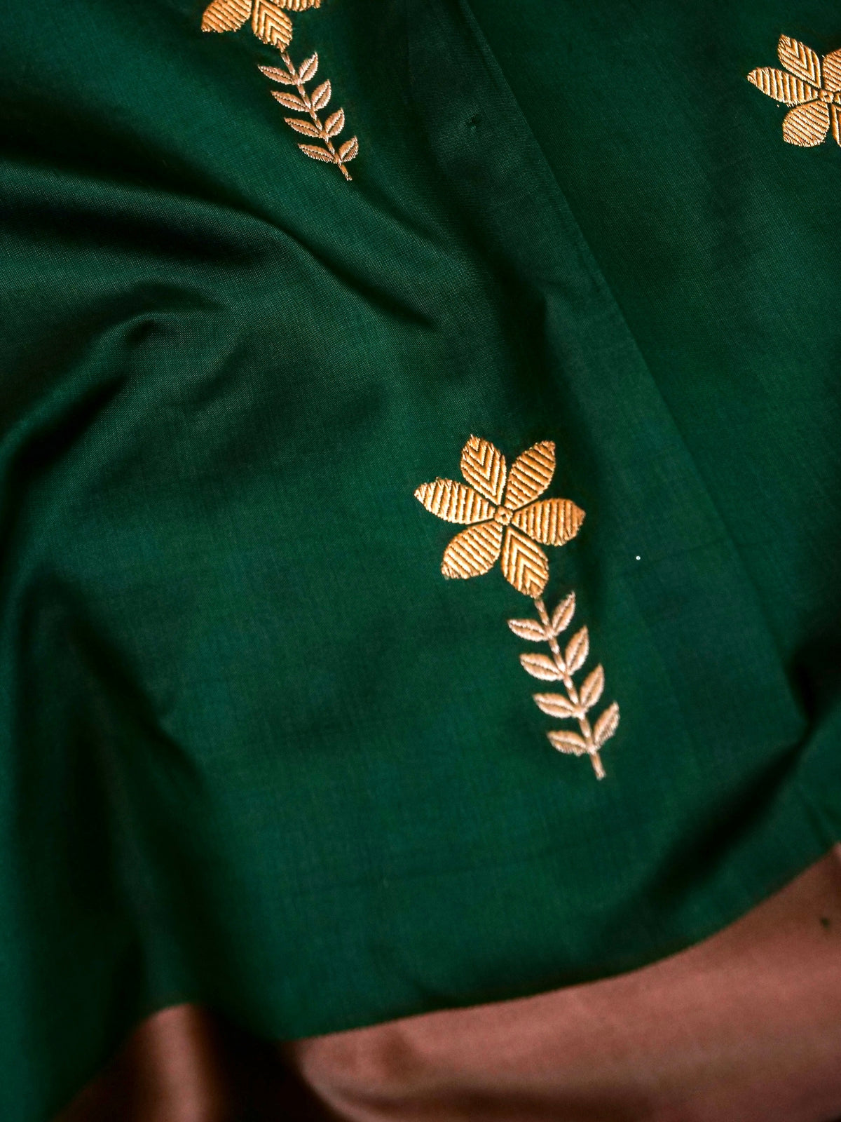 Handwoven Dark Green Banarasi Katan Silk Saree