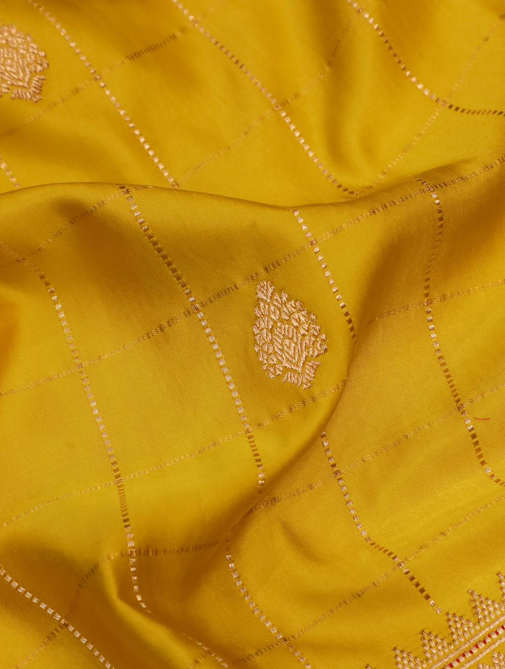 Handwoven Lemon Yellow Banarasi Mashru Silk Saree