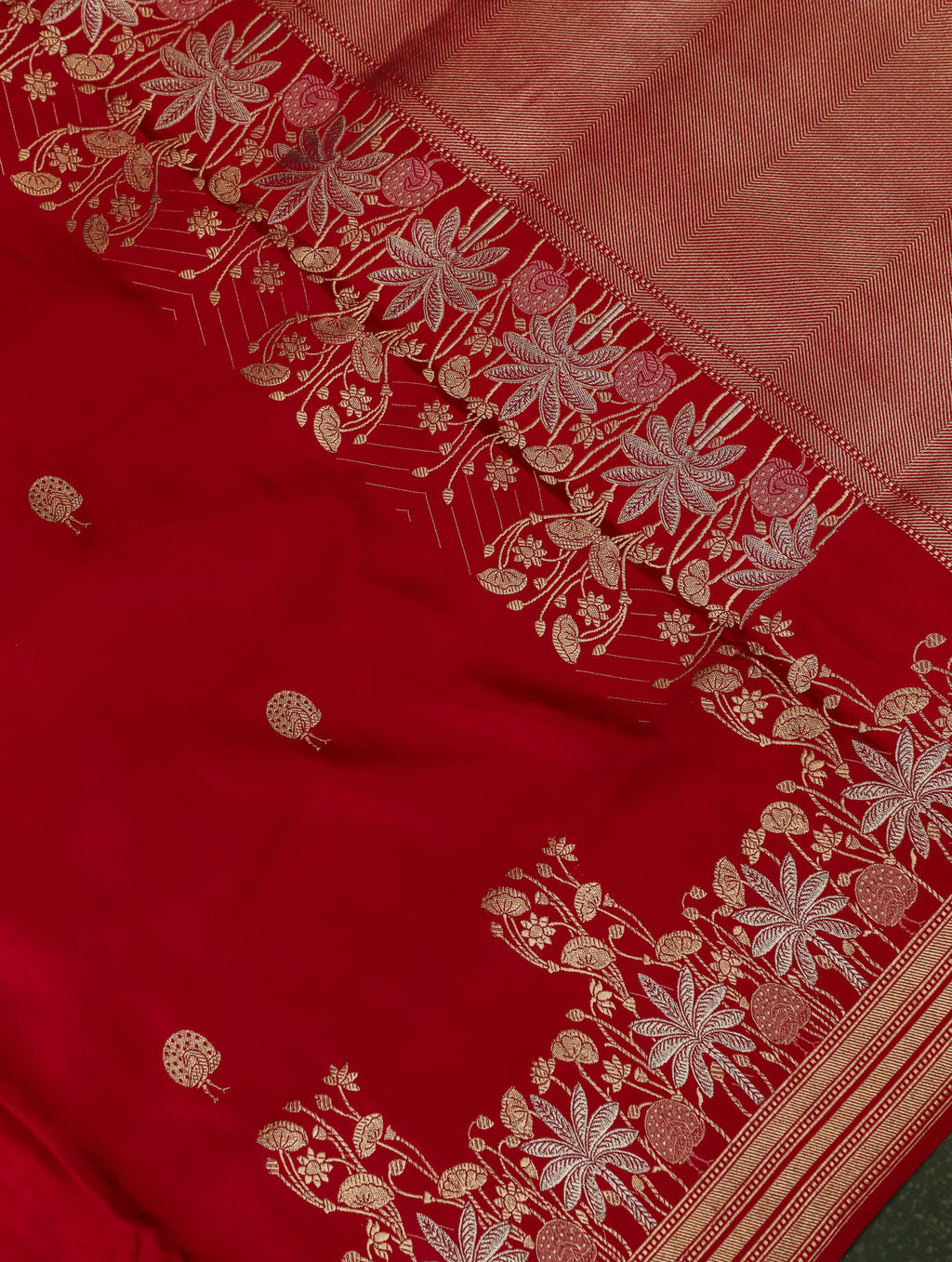 Handwoven Red Banarasi Muslin Silk Saree