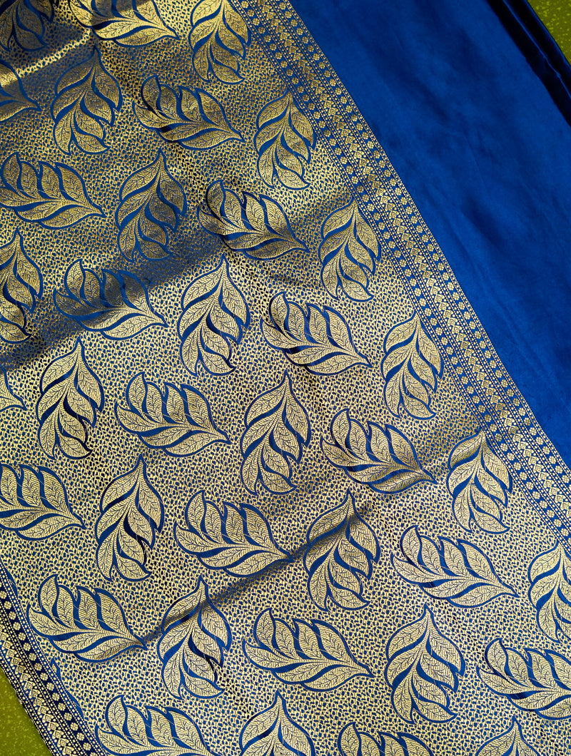 Handwoven Navy Blue Banarasi Mashru Silk Saree