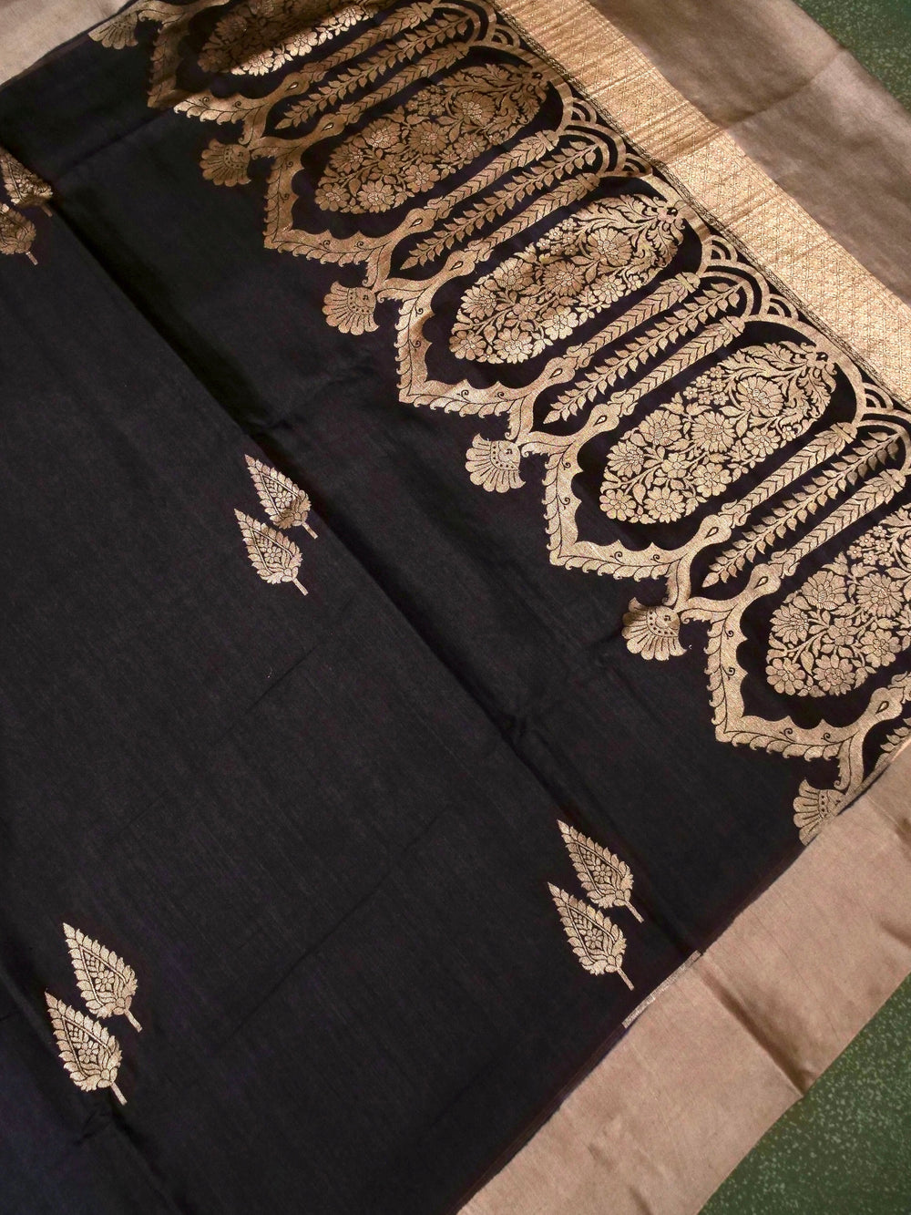 Handwoven Black Banarasi Handloom Silk Saree