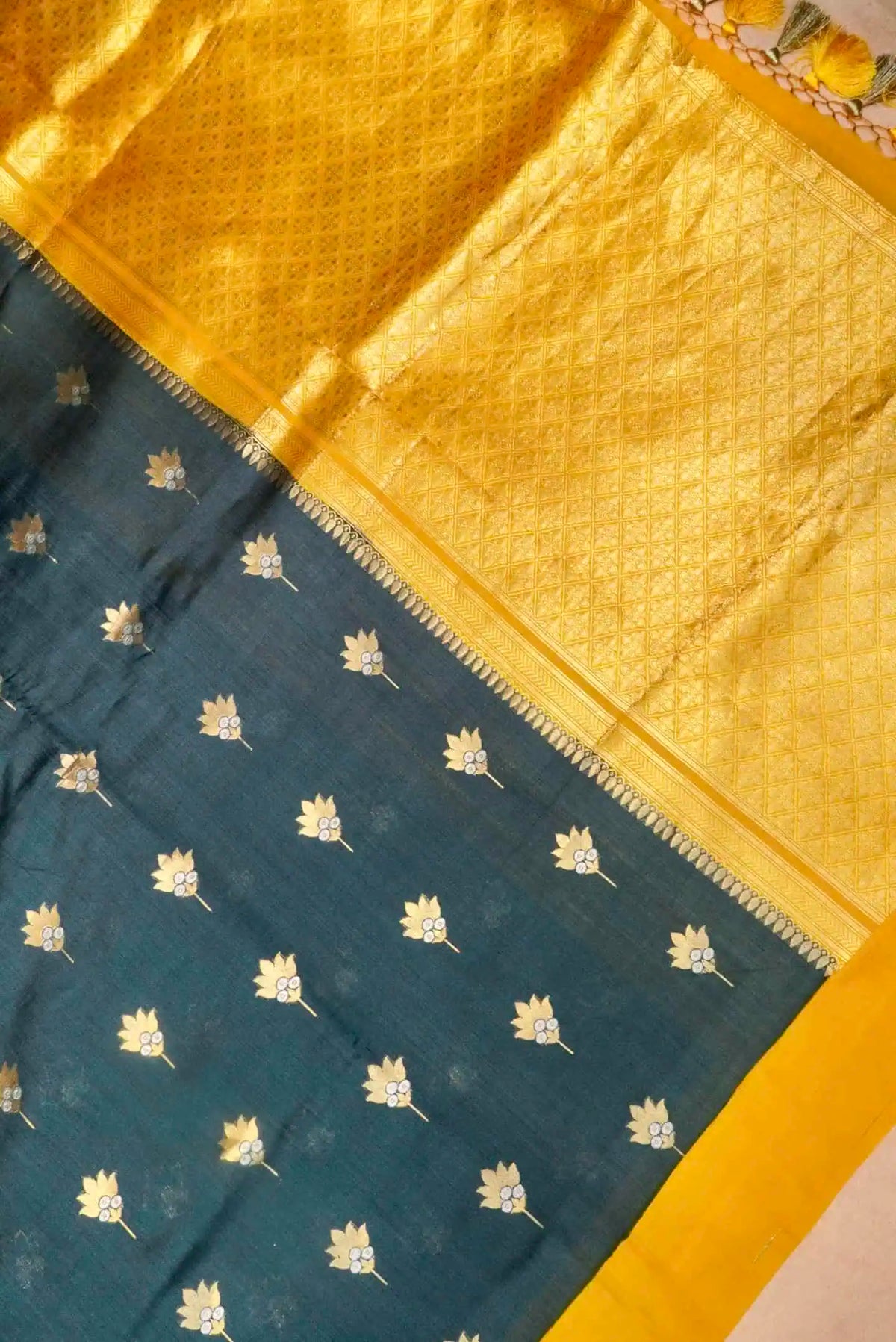 Handwoven Teal Green Banarasi Moonga Silk Saree