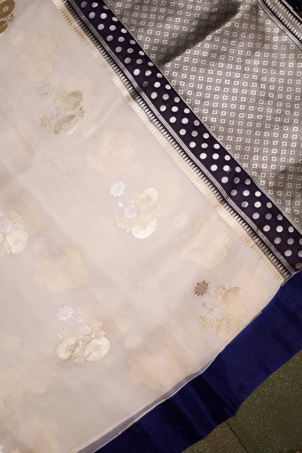 Handwoven Off White Banarasi Kora Silk Saree