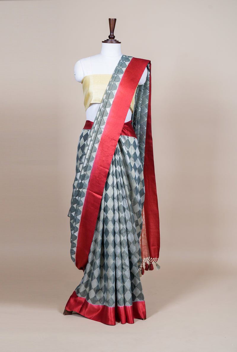 Handwoven Dark Gray Banarasi Handloom Silk Saree