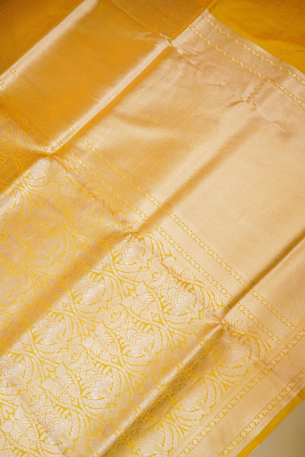 Handwoven Lemon Yellow Banarasi Katan Soft Silk Saree