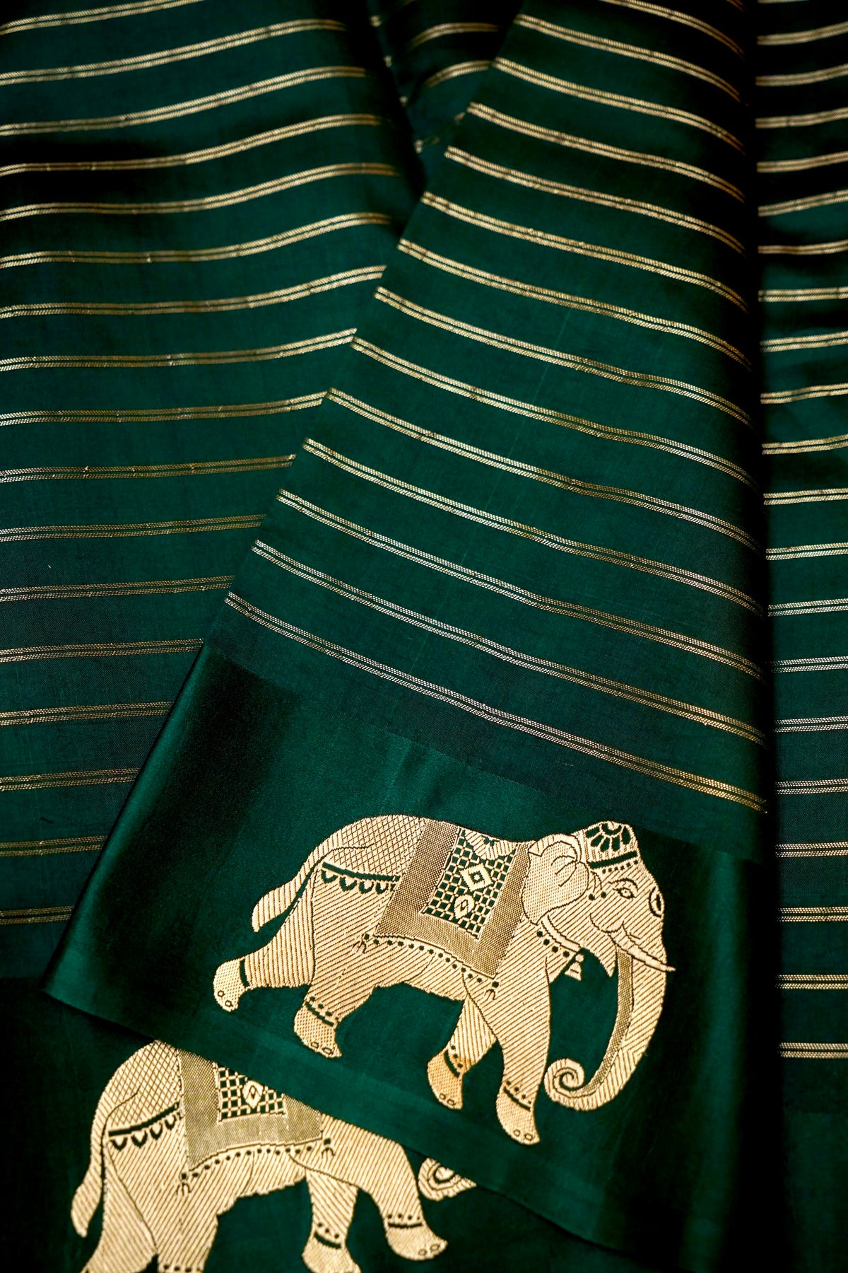 Handwoven Dark Green Banarasi Katan Soft Silk Saree