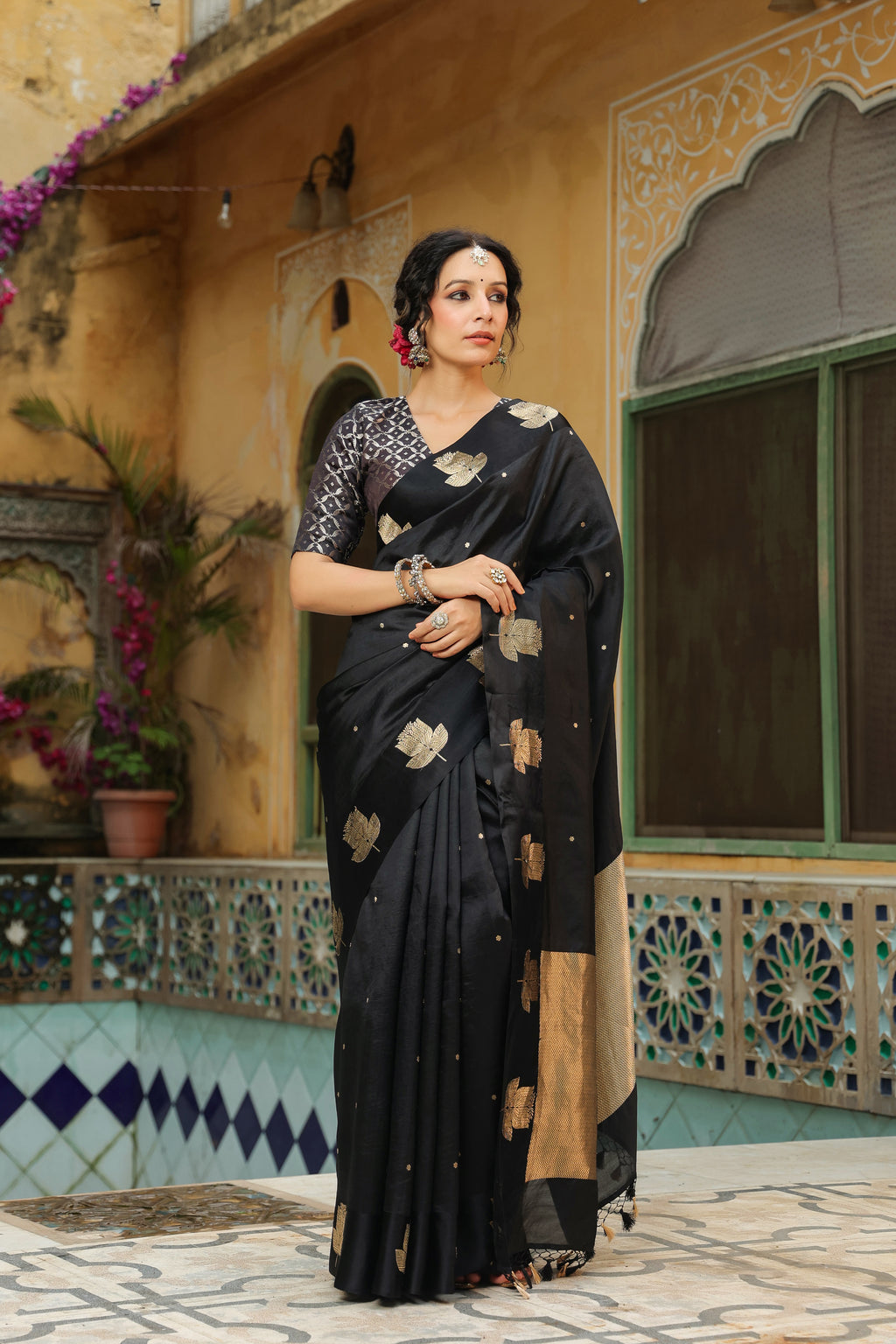 Purdah | Handwoven Black Banarasi Katan Soft Silk Saree