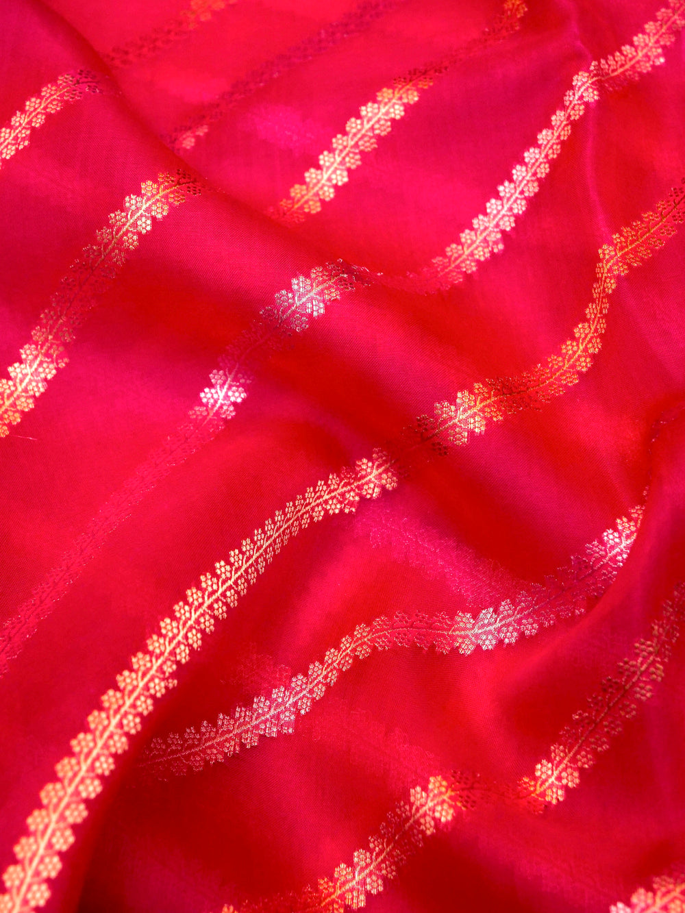 Handwoven Bright Pink Banarasi Kora Organza Silk Saree