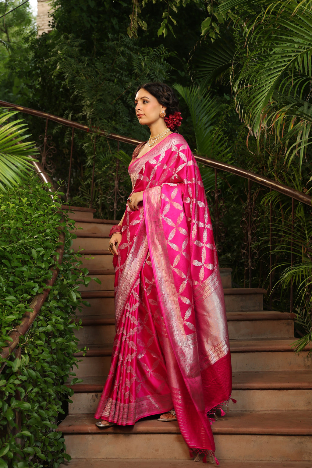 Handwoven Pink Banarasi Mashru Silk Saree