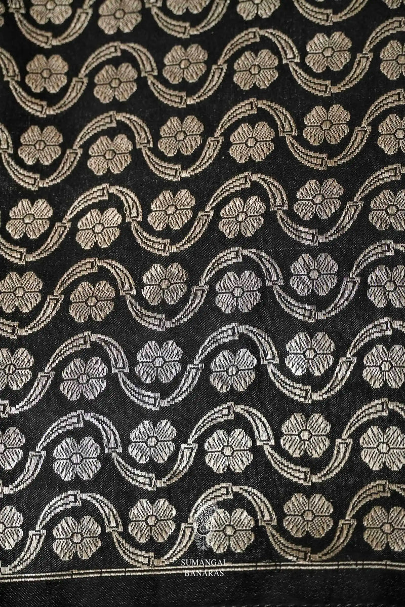 Handwoven Grey Banarasi Tissue Silk Saree