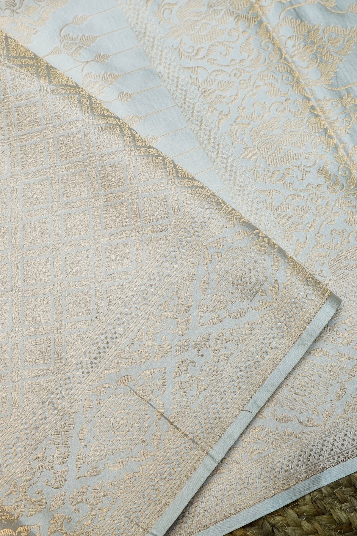 Handwoven Off White Banarasi Mashru Silk Saree