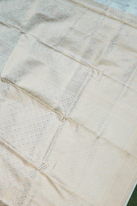 Handwoven Off White Banarasi Mashru Silk Saree