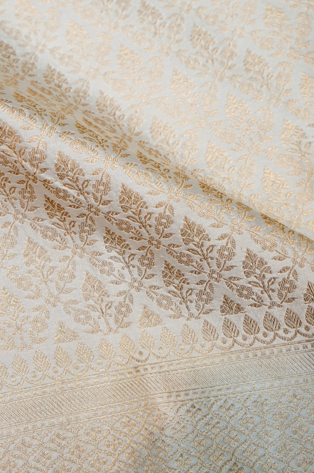 Handwoven Off White Banarasi Mashru Silk Saree
