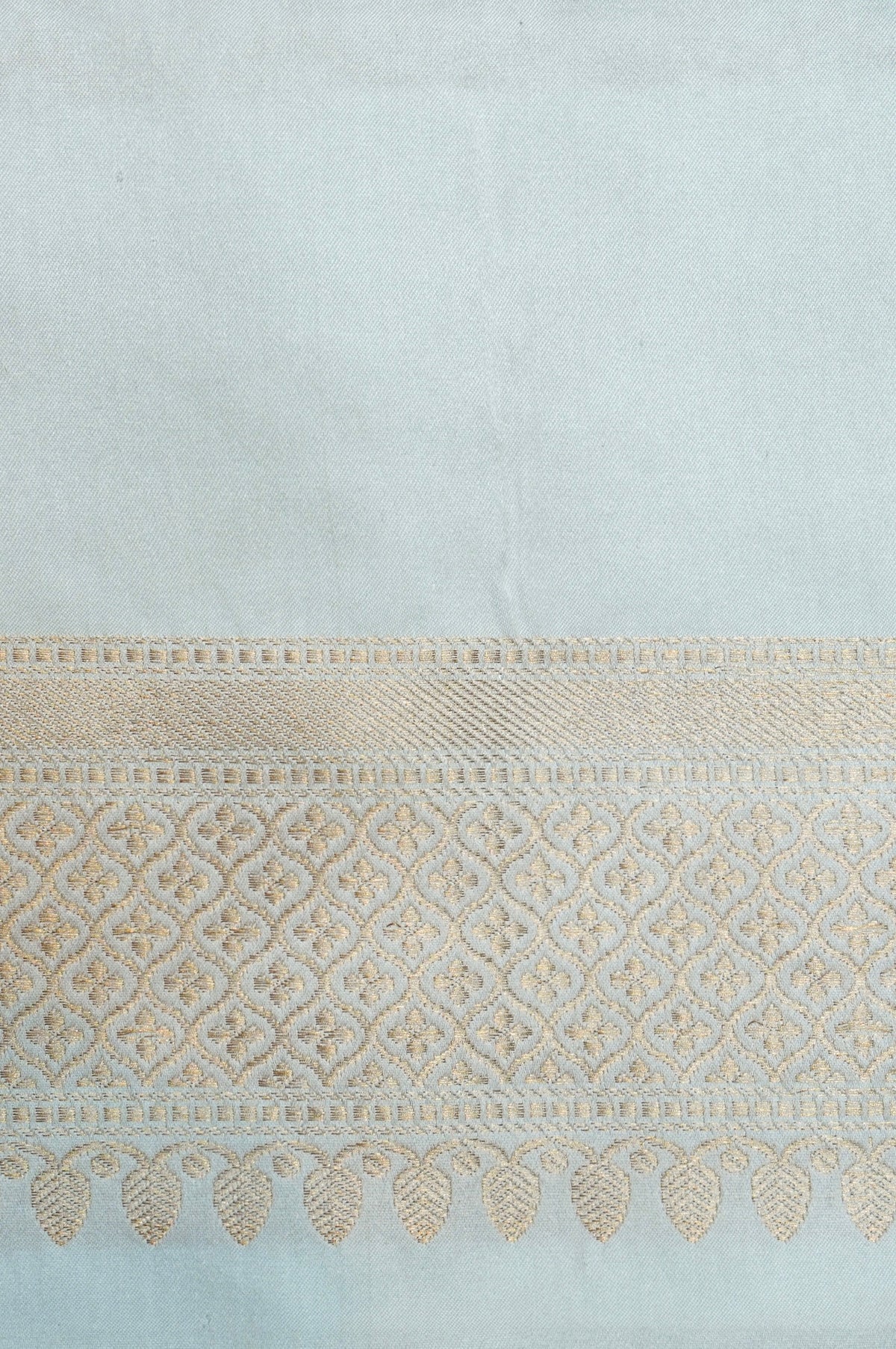 Handwoven Off White Banarasi Mashru Silk Saree