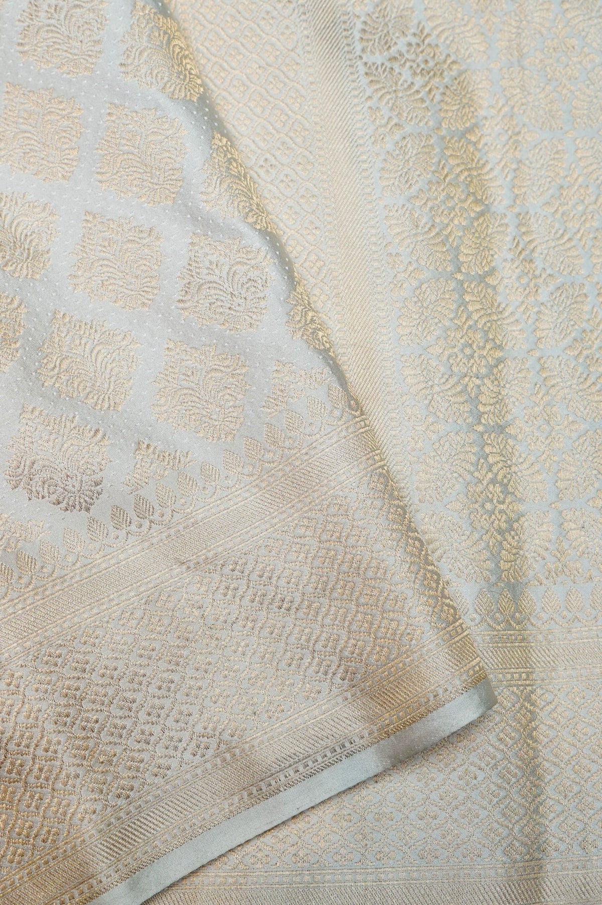 Handwoven Off White Banarasi Mashru Silk Saree
