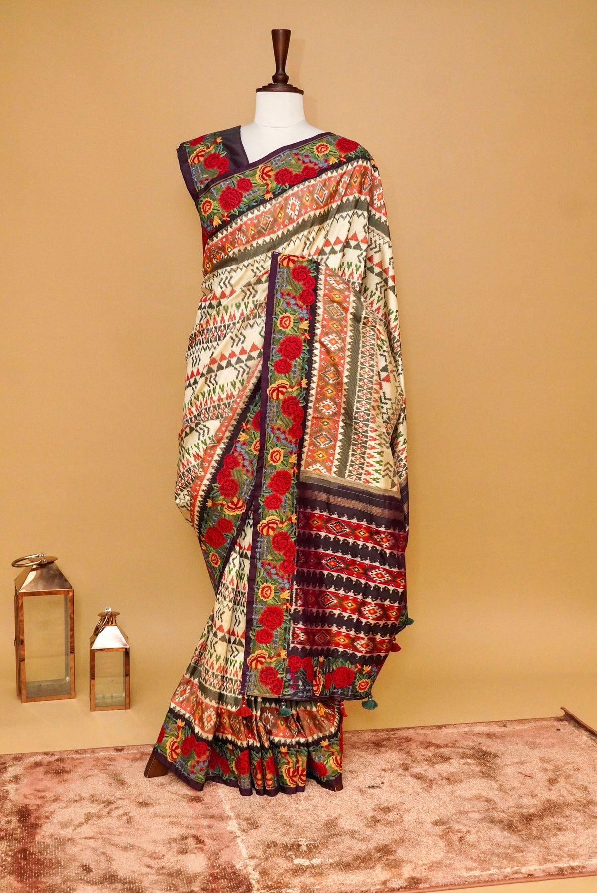 Handwoven Off White Banarasi Ikkat Silk Saree