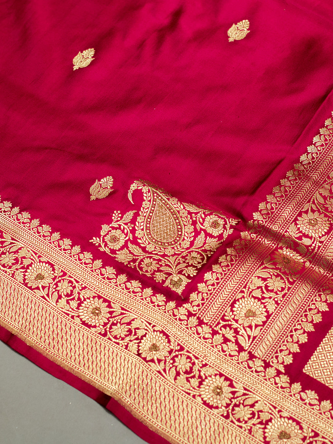 Buy Banarasi Pure Silk Saree at Best Prices - Nishalika