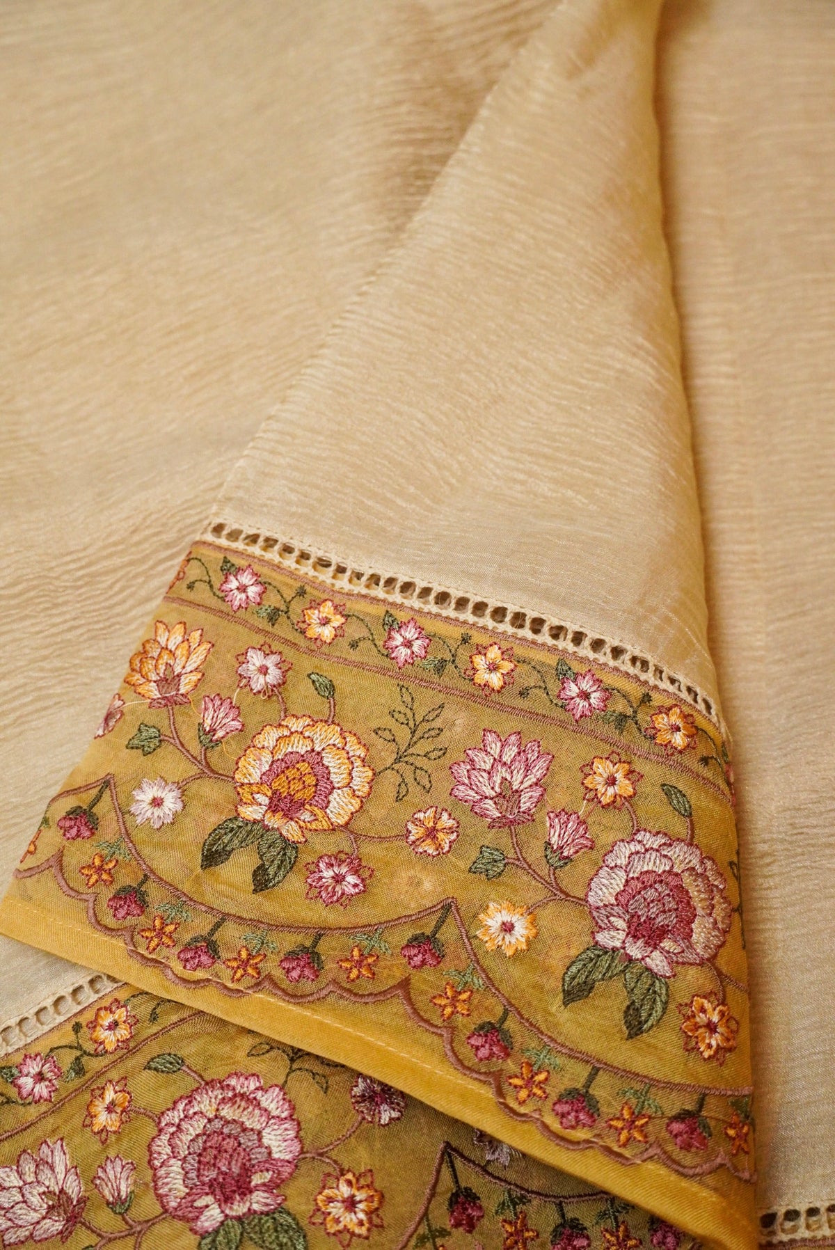 Handowoven Beige Banarasi Kanjivaram Silk Saree