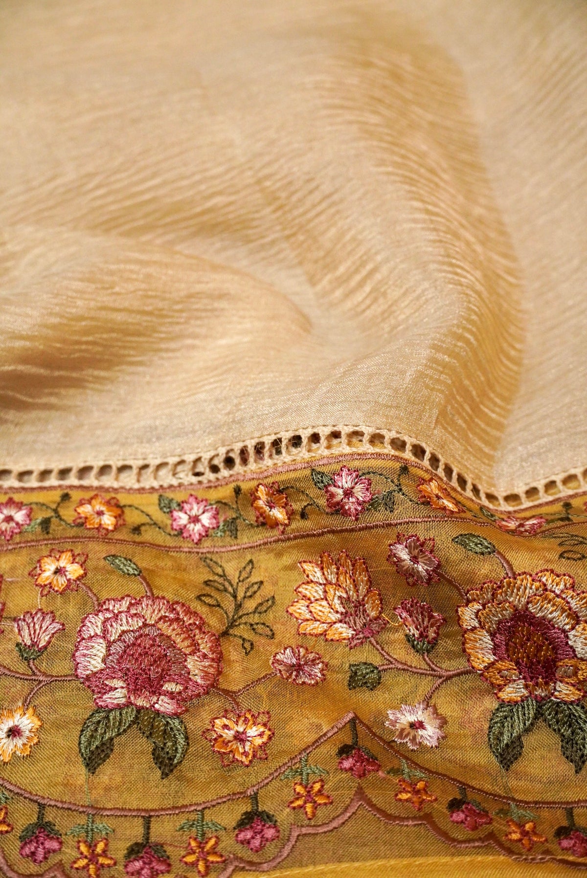 Handowoven Beige Banarasi Kanjivaram Silk Saree