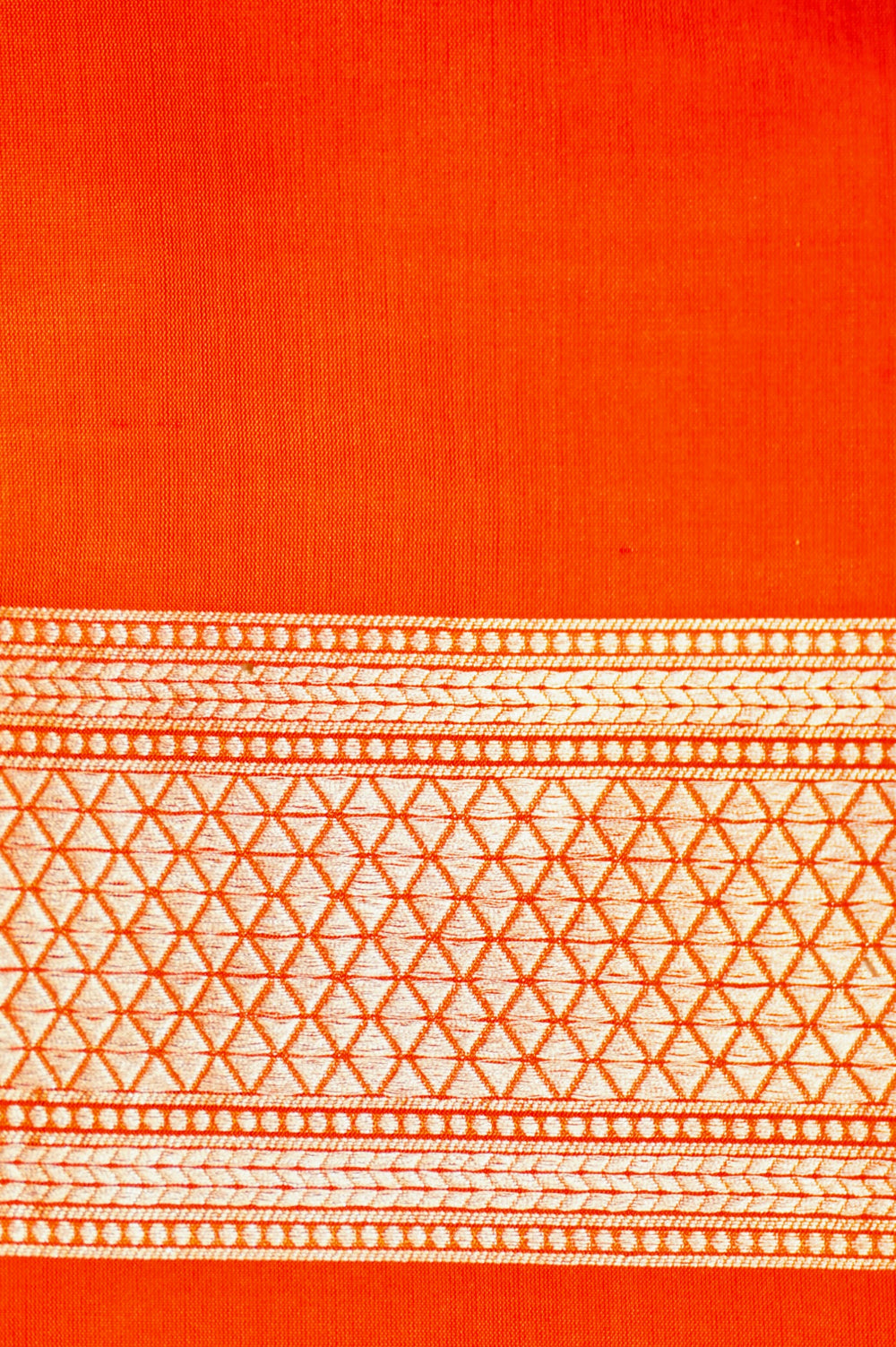 Handwoven Dual Tone Banarasi Katan Silk Saree
