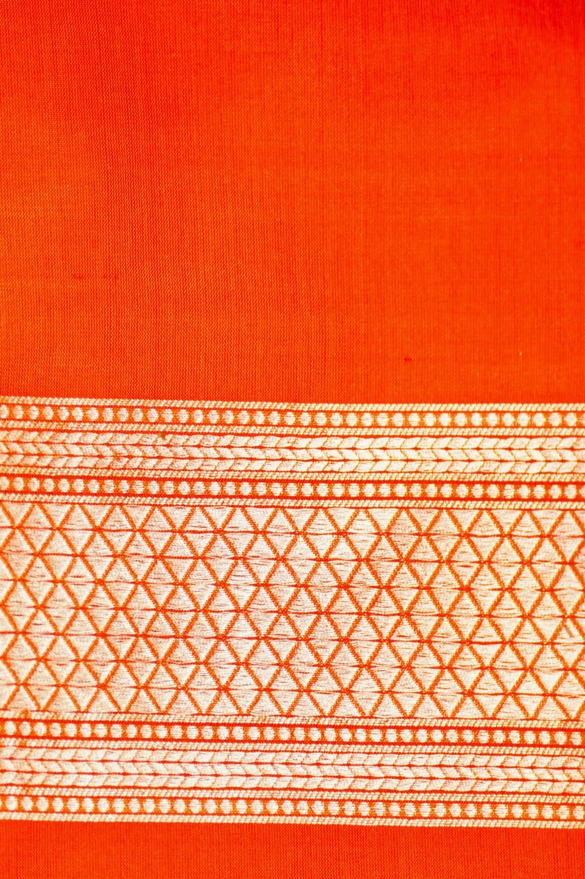 Handwoven Dual Tone Banarasi Katan Silk Saree