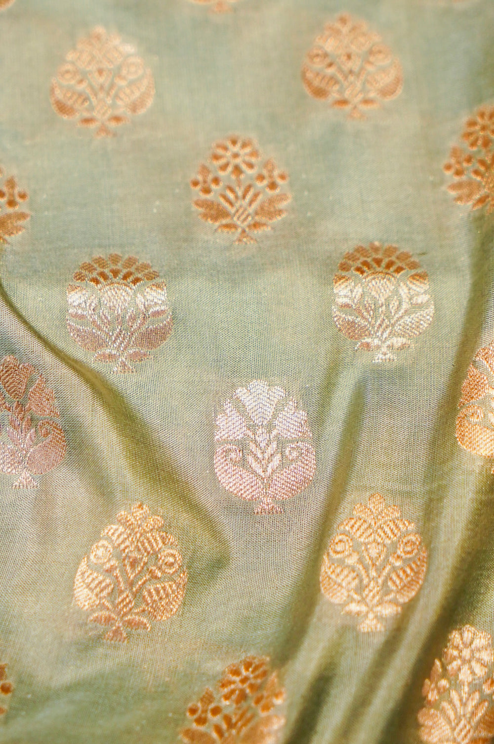 Handwoven Pastel Green Banarasi Katan Silk Saree