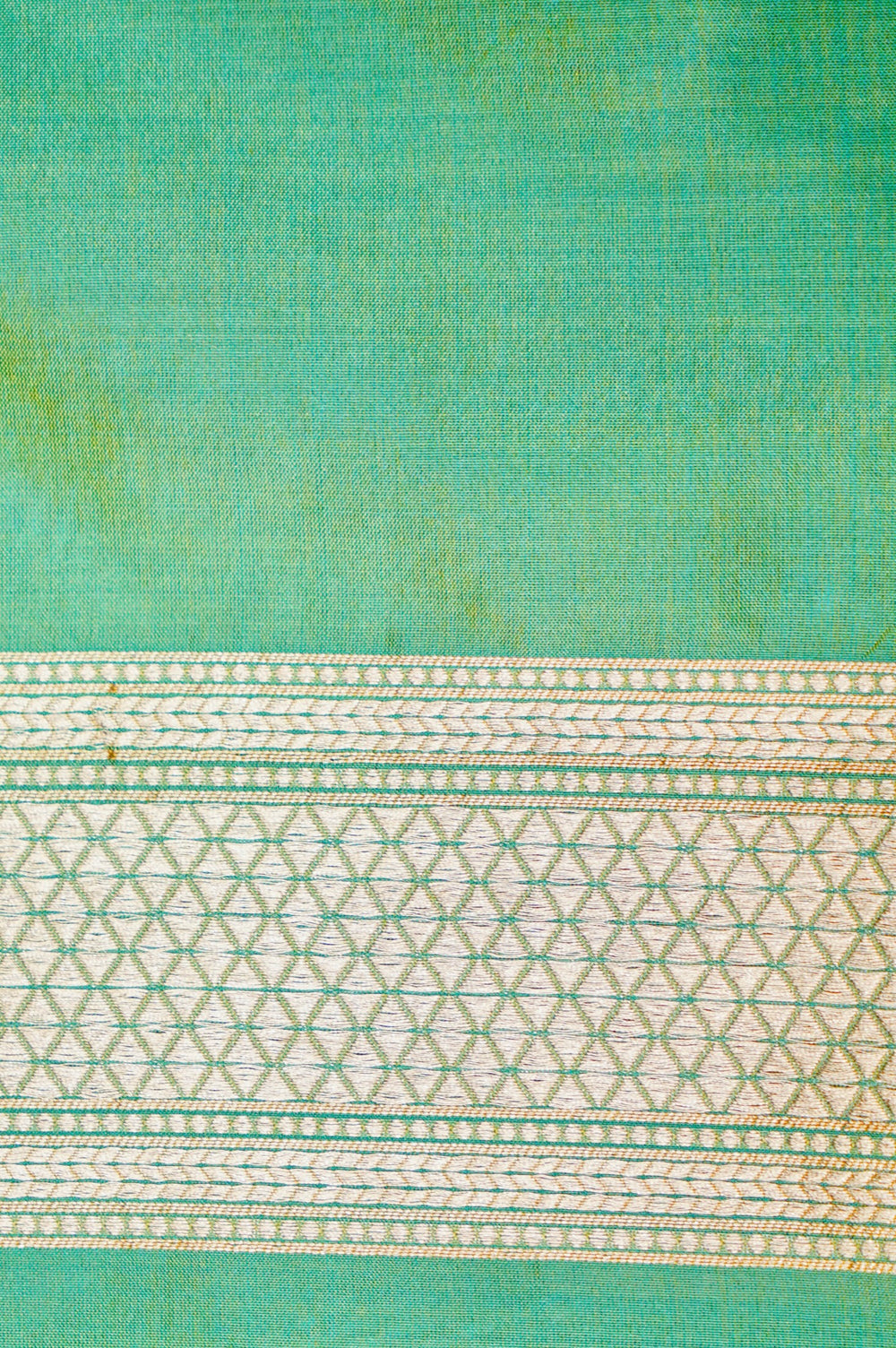 Handwoven Light Green Banarasi Katan Silk Saree