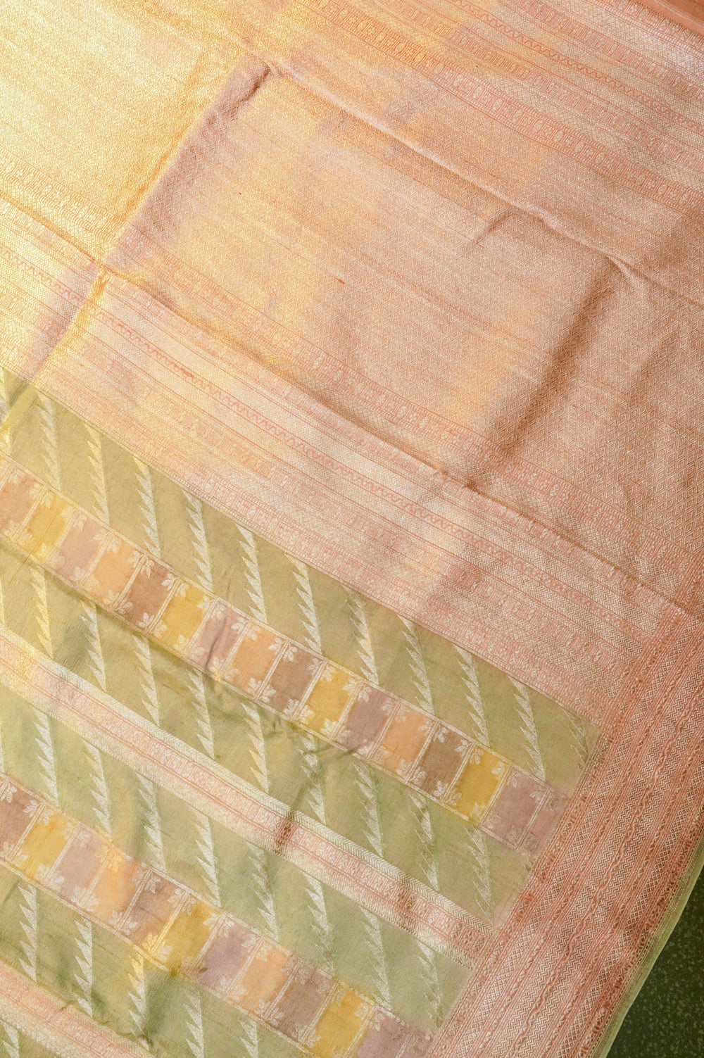 Handwoven Rangkat Banarasi Tussar Georgette Saree