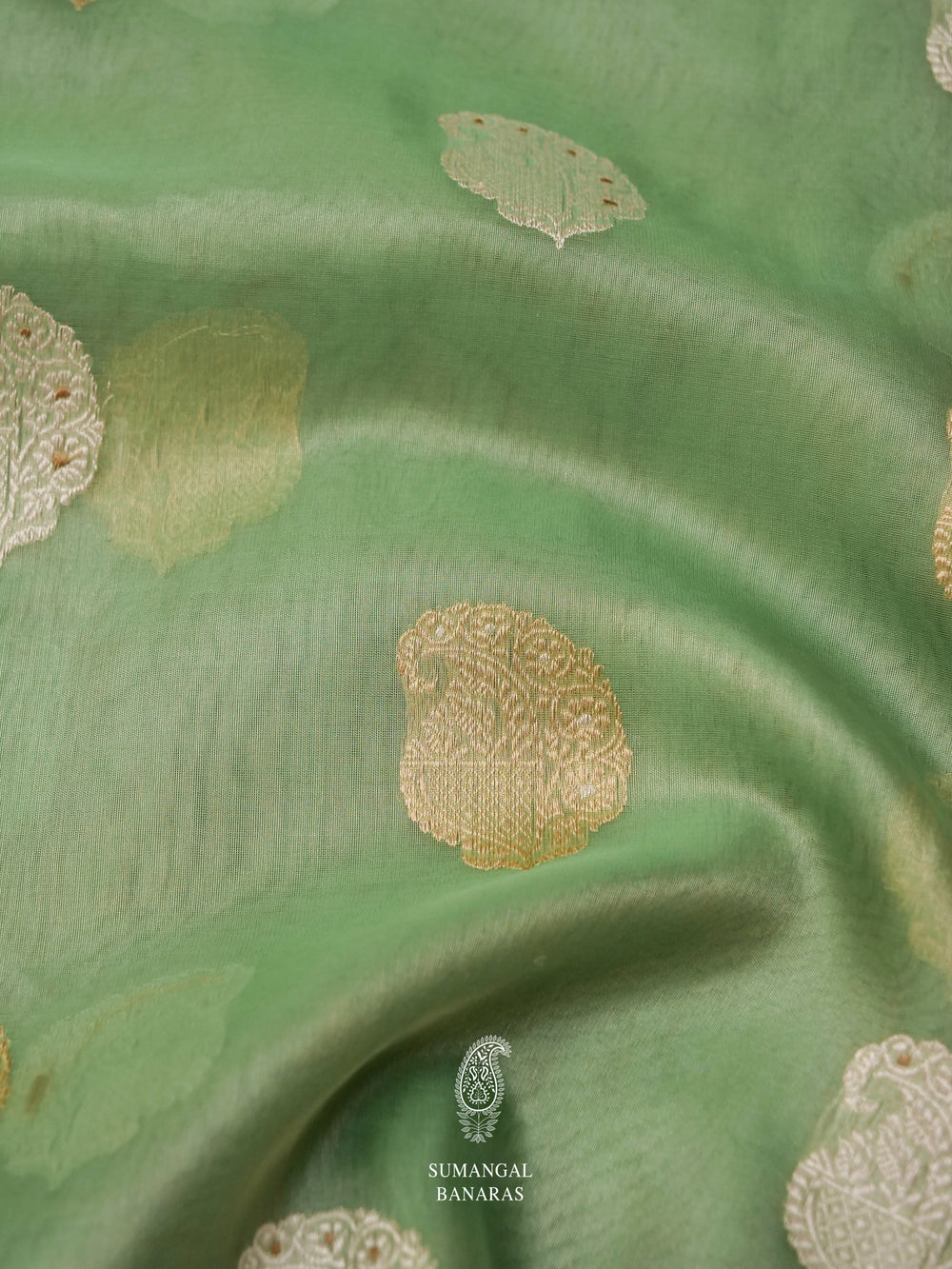 Handwoven Embrald Green Woven Organza Silk Saree