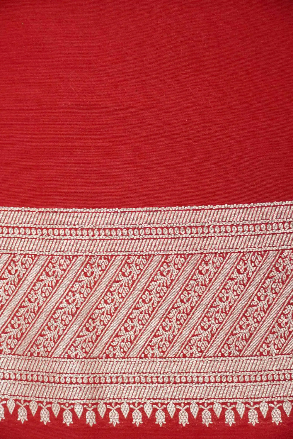 Handwoven Red Banarasi Crepe Georgette Silk Saree