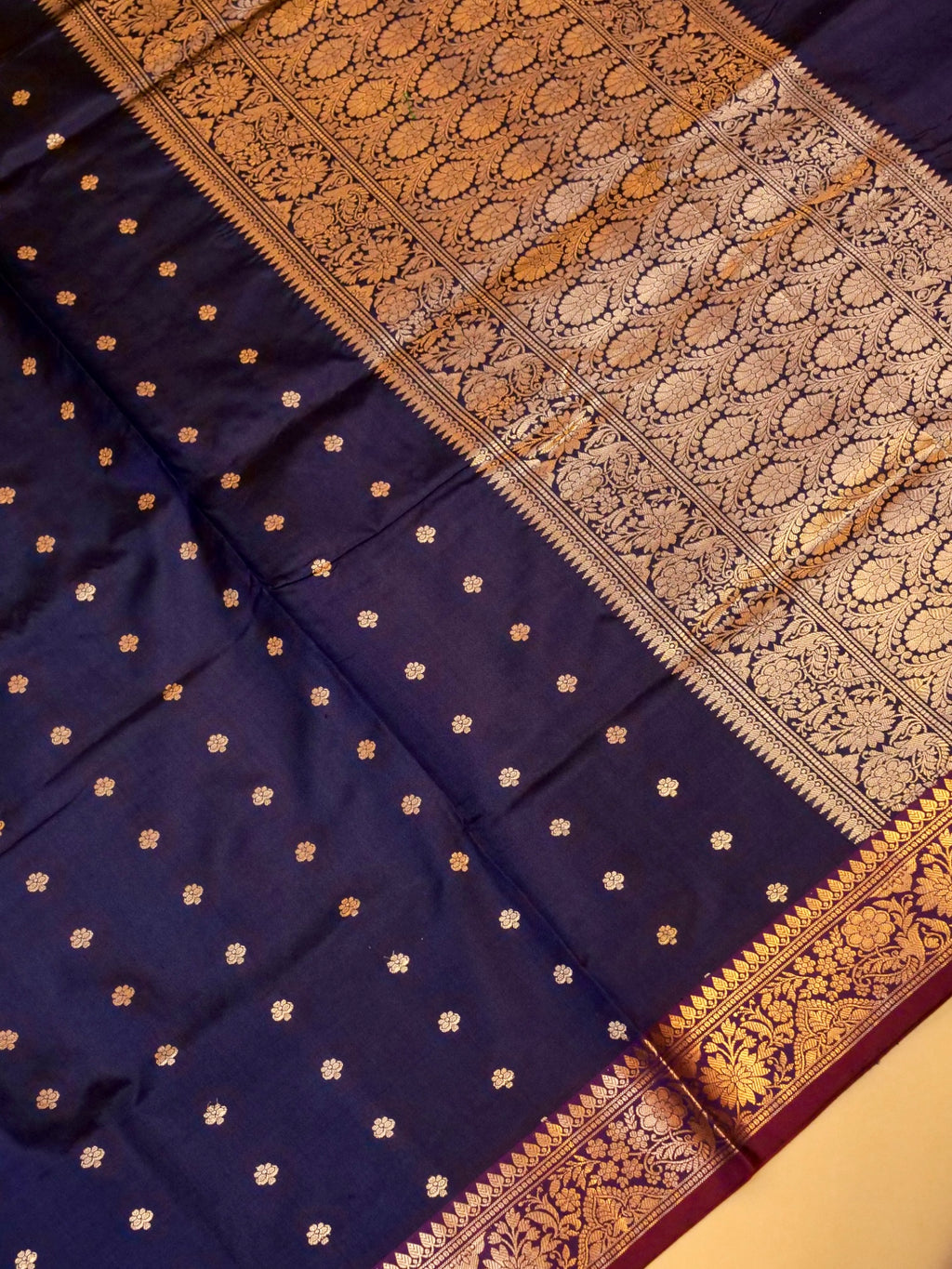 Handwoven Violet  Banarasi Katan Silk Saree