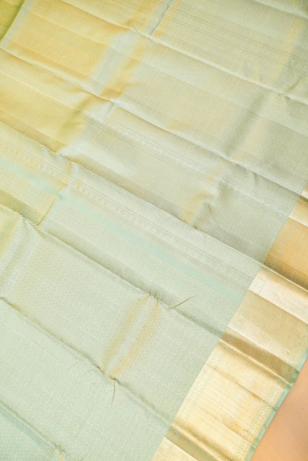 Handwoven Pista Green Banarasi Kanjivaram Silk Saree