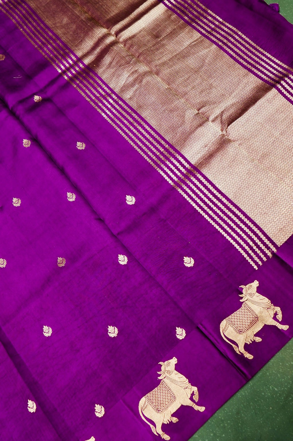 Handwoven Light Purple Banarasi Katan Soft Silk Saree