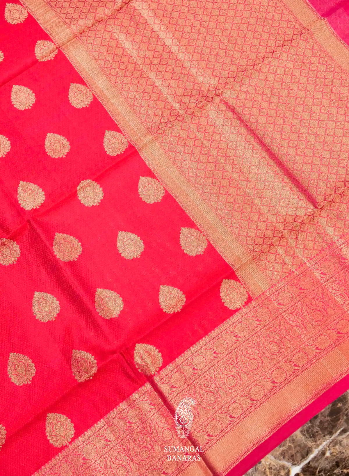 Banarasi Red Blended Tanchoi Silk Saree