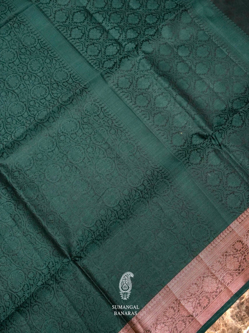 Banarasi Bottle Green Blended Tanchoi Silk Saree