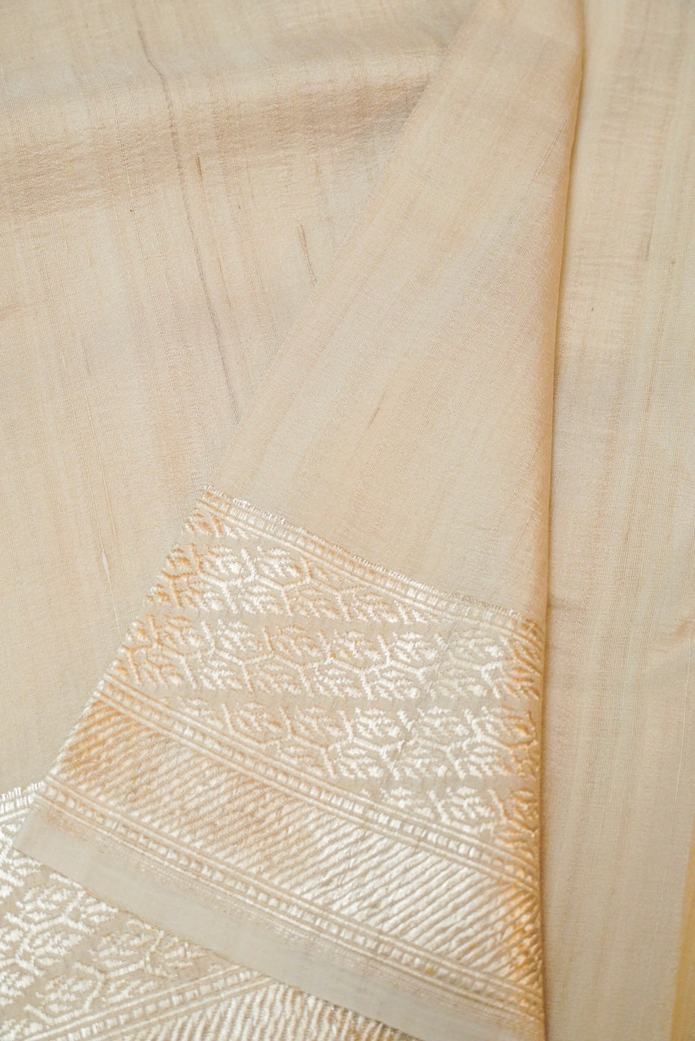 Handwoven White Banarasi Moonga Silk Saree