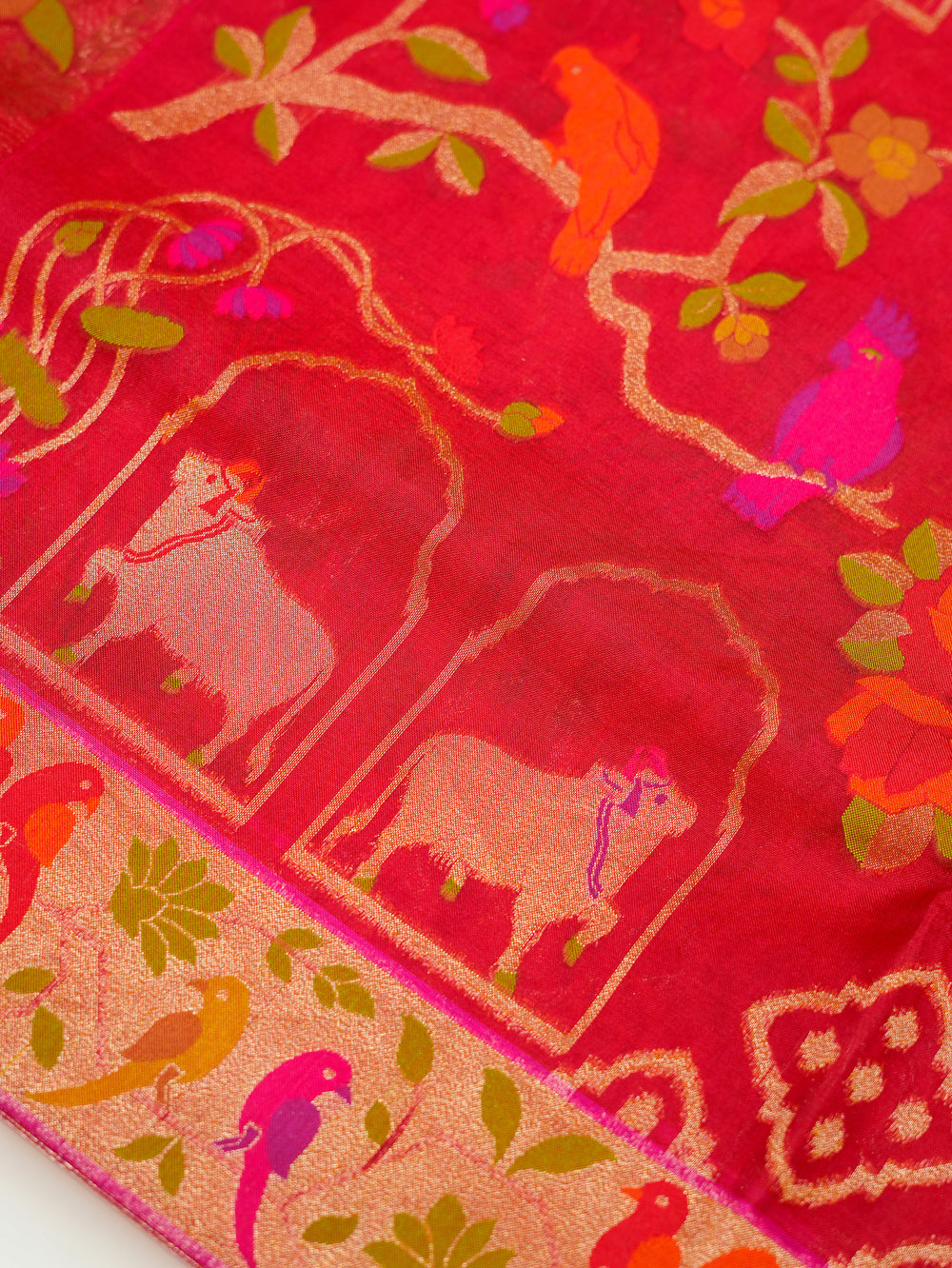 Handwoven Magenta Banarasi Jaamdani Cotton Silk Saree