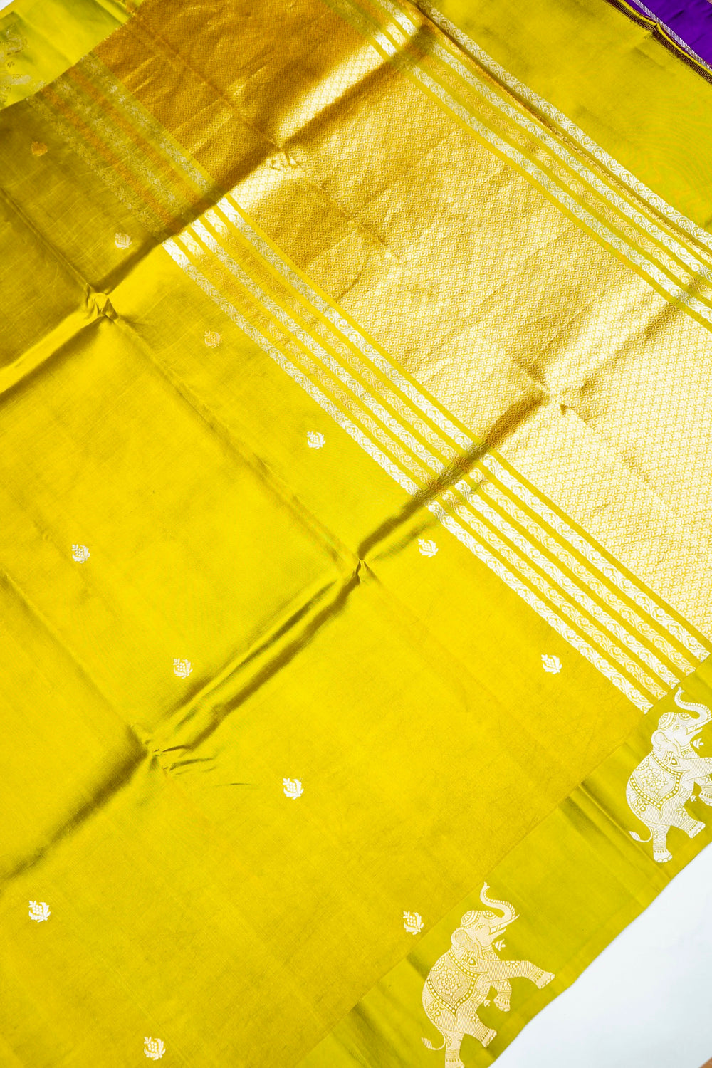 Handwoven Mehendi Green Banarasi Katan Soft Silk Saree